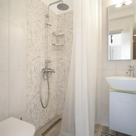 Nirvana Homes * Vlachata