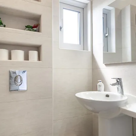 Nirvana Homes * Vlachata